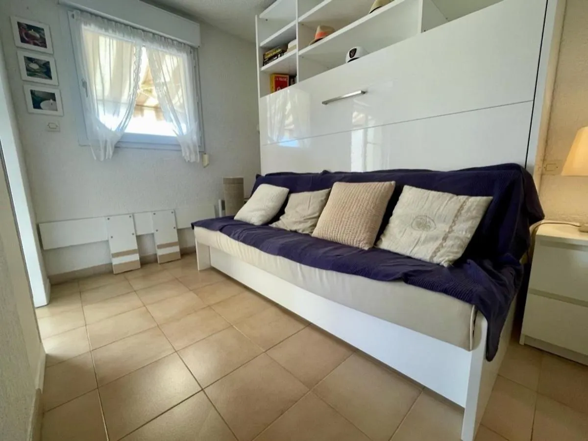 Apartamento Appartement Climatise 2 Pieces Cabine, 4 Couchages, Proche Plage Et Centre, Cavalaire-Sur-Mer - Fr-1-226B-171 Francia