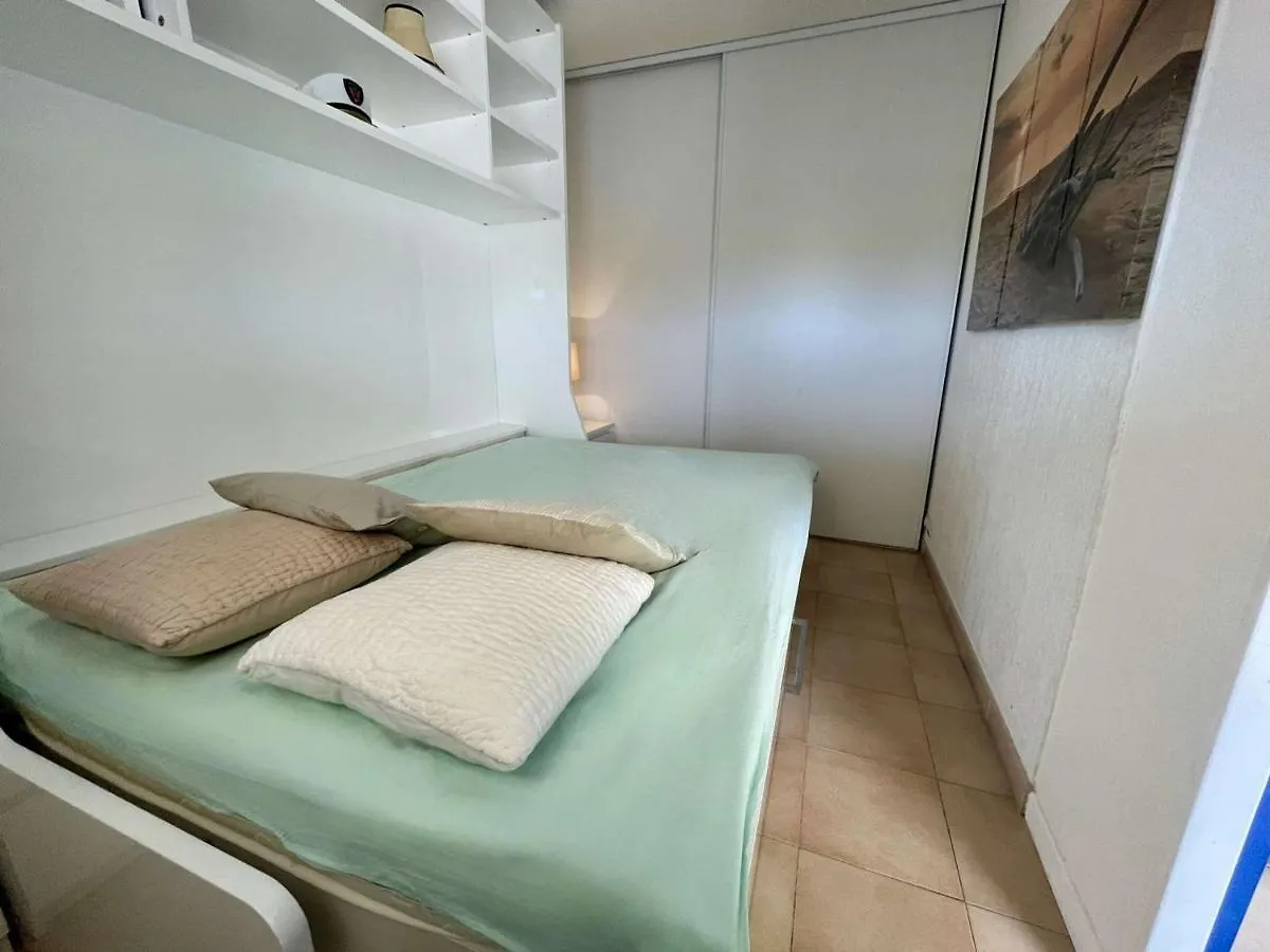 Appartement Climatise 2 Pieces Cabine, 4 Couchages, Proche Plage Et Centre, Cavalaire-Sur-Mer - Fr-1-226B-171 0*,